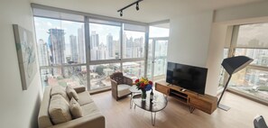 Unclassified image, 4 of 17, button