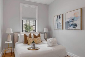 3 bedrooms, iron/ironing board, WiFi - Private 3bd, 2ba | Steps to King St. | The Ruby (Charleston)