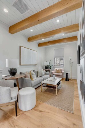 TV - Private 3bd, 2ba | Steps to King St. | The Ruby (Charleston)