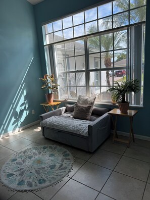 Unclassified image, 4 of 21, button - Charming 3-bedroom house with AC in serene Port St. Lucie (Port St. Lucie)