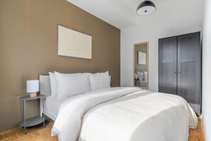 1 bedroom, iron/ironing board, WiFi, bed sheets - Blueground | Währing, view, nr Türkenschanzpark (Vienna)