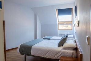 Room - Alda Arteixo (Abegondo)