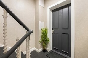 Interior - Edinburgh Apartment - Sleeps 2 - Princes St Close (Edinburgh)