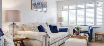 RS Belfast Lyndhurst