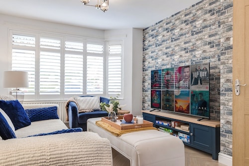 RS Belfast Lyndhurst