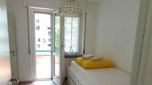 2 bedrooms, WiFi - Holiday apartment with air conditioning, internet and balcony (Arona)