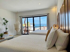 2 bedrooms, WiFi, bed sheets - New Beachfront Suites 2nd Floor Complete Beachfront, Beautiful Ocean View (El Sargento)