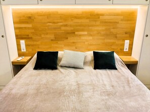 1 habitación, tabla de planchar con plancha y internet 