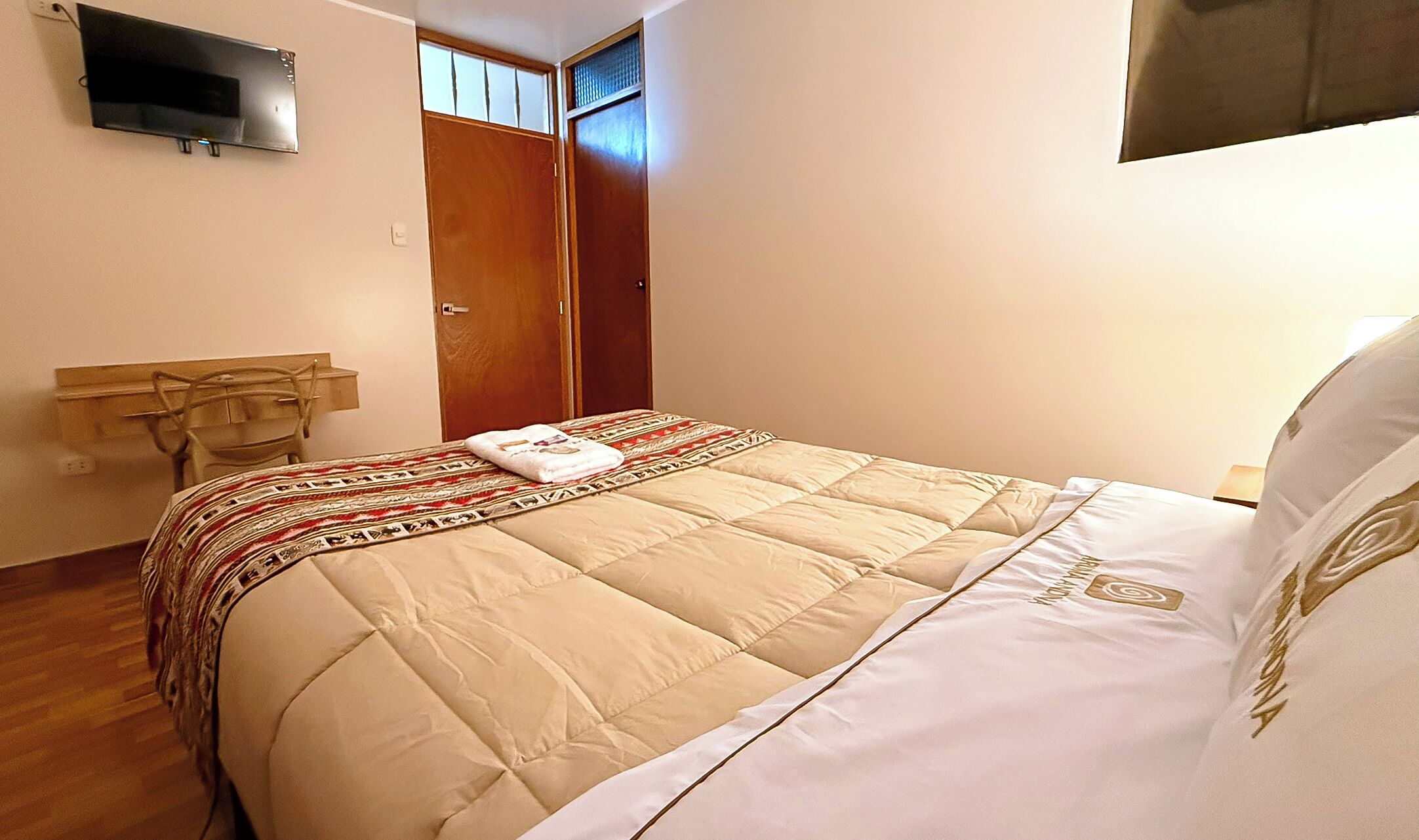 Comfort Double or Twin Room, Private Bathroom, Resort View | Meja, ruang kerja komputer riba, Wi-fi percuma 