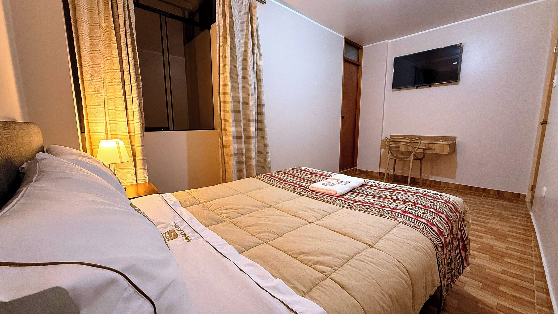 Habitación Confort con 1 cama doble o 2 individuales, baño privado, vistas al complejo turístico | Escritorio, espacio para trabajar con un portátil, wifi gratis