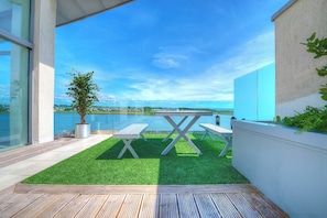 Unclassified image, 2 of 11, button - Tur an Tsaile Penthouse- Galway Lakeside Apartments (GALWAY)