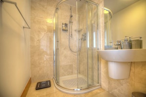 Unclassified image, 5 of 11, button - Tur an Tsaile Penthouse- Galway Lakeside Apartments (GALWAY)