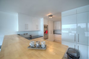 Unclassified image, 2 of 8, button - Tur an Tsaile Deluxe- Galway Lakeside Apartments (GALWAY)