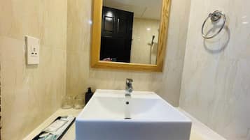 ํ๋ฆฌ๋ฏธ์ด๋ฃธ, ์นจ์ค 1๊ฐ, ๋ฐ์ฝ๋, ๋ถ๋ถ ๋ฐ๋ค ์ ๋ง | ์์ค | ์ค์ ์์ค, ๋ฌด๋ฃ ์ธ๋ฉด์ฉํ, ํค์ด๋๋ผ์ด์ด, ํ์