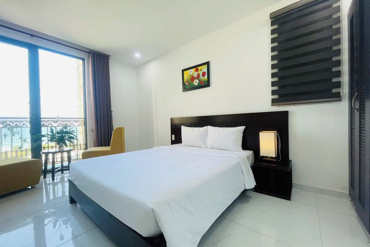 Premier-huone, 1 makuuhuone, parveke, osittainen merinäköala | Ilmainen Wi-Fi