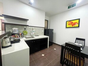 Deluxe Double Room, Partial Sea View - Emily Beach Hotel & Apartment (Ngu Hanh Son)