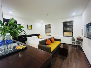 Kahden hengen deluxe-huone, 1 keskisuuri parisänky | Ilmainen Wi-Fi