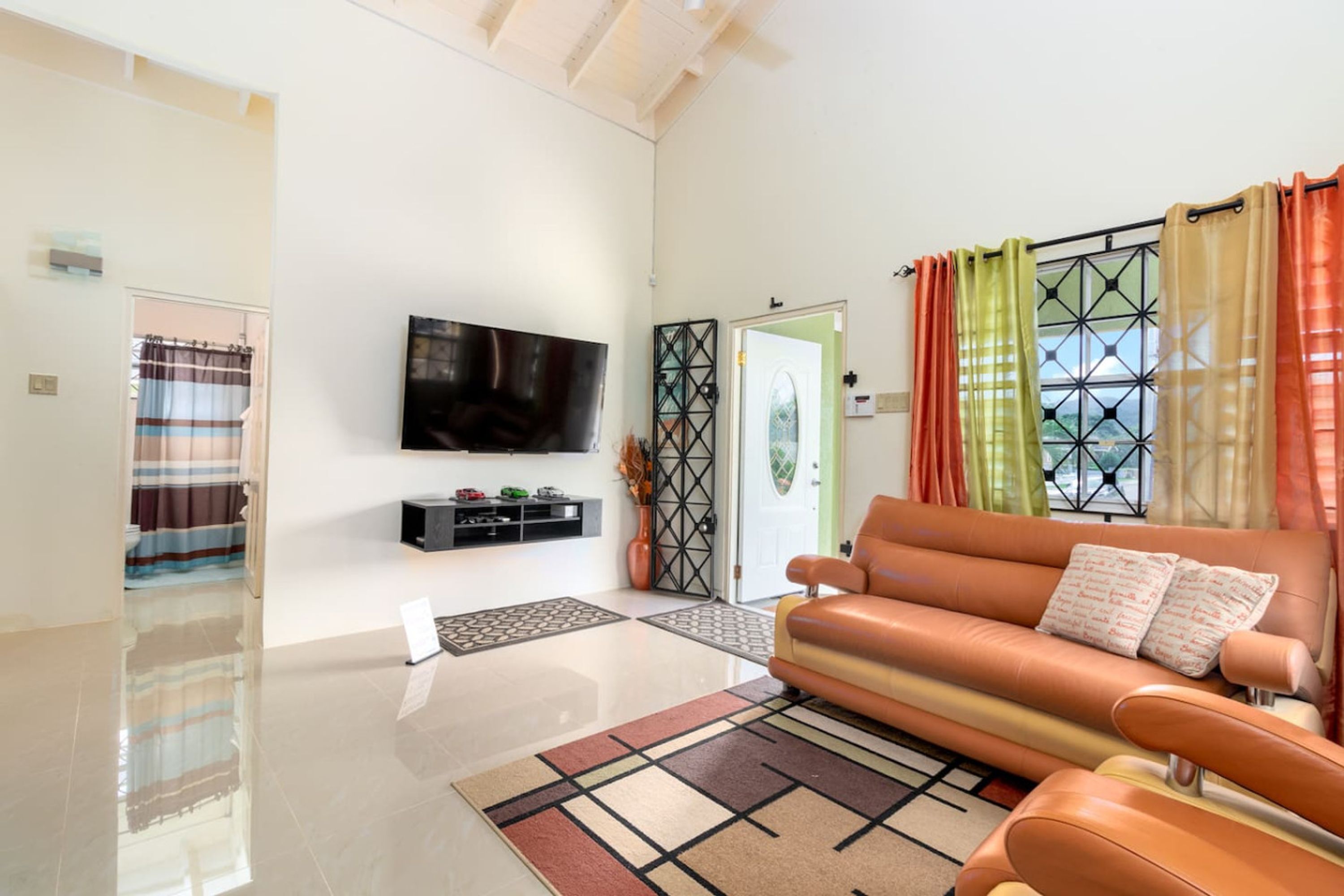 House | 8 bedrooms