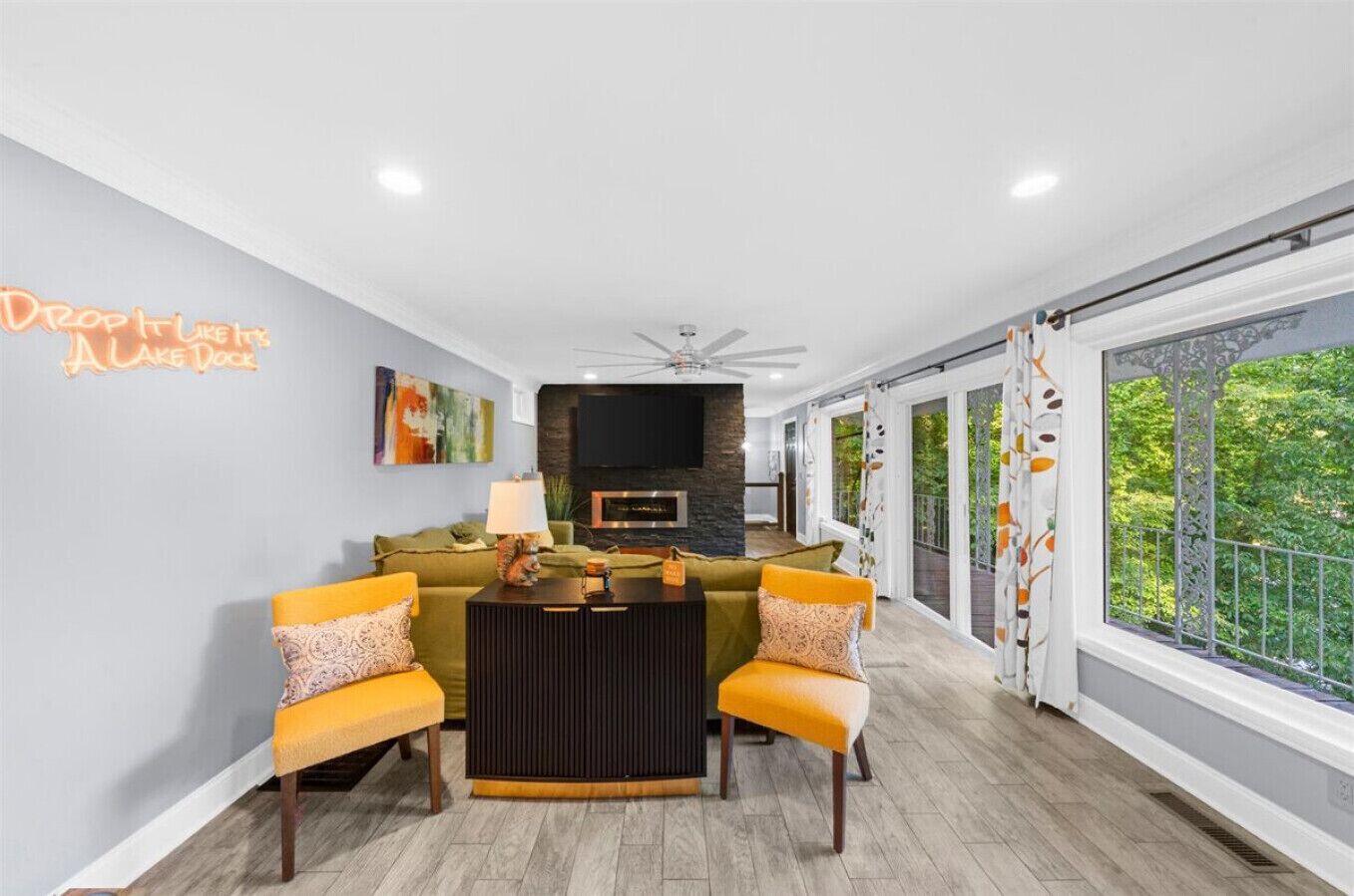 TV, fireplace, video games, offices