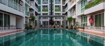 1BR Poolside Fisherman Village C272
