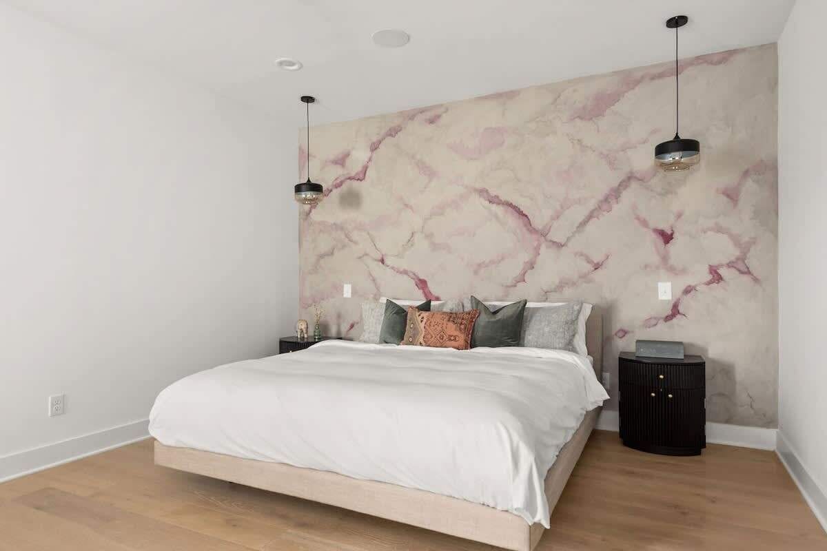 2 bedrooms, iron/ironing board, travel cot, free WiFi