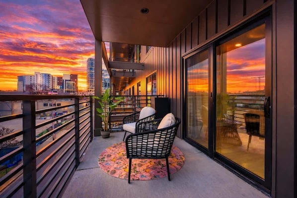 Terrace/patio - Hyve-Anthem-Private Balconies-Walk to Broadway (Nashville)