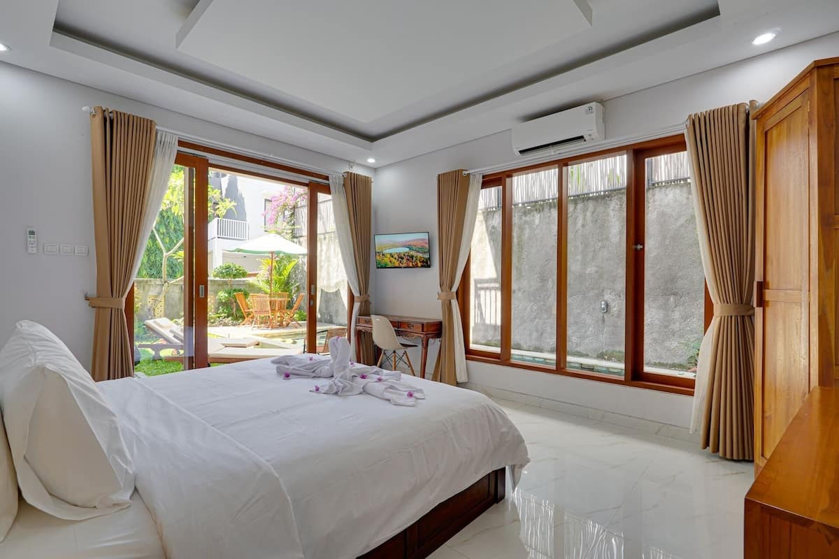 Villa, 3 Bedrooms, Private Pool | Desk, laptop workspace, free WiFi