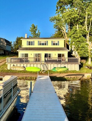 Exterior - Lakefront - Pontoon, Hot Tub, Kayaks - Sleeps 12 (Lawton)