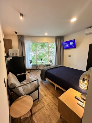 1 chambre, fer et planche à repasser, Wi-Fi, draps fournis