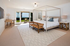 3 bedrooms, WiFi, bed sheets - Beautiful Home above Mesa Bluffs (Santa Barbara)