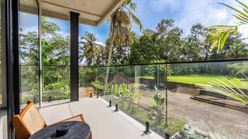 Leilighet – deluxe, balkong | Utendørsservering