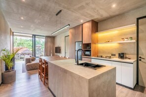 Deluxe Apartment, Balcony | Private kitchen - Jungle Vista Boutique Suites Ubud (Ubud)