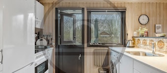 Stunning home in Farsø with WiFi