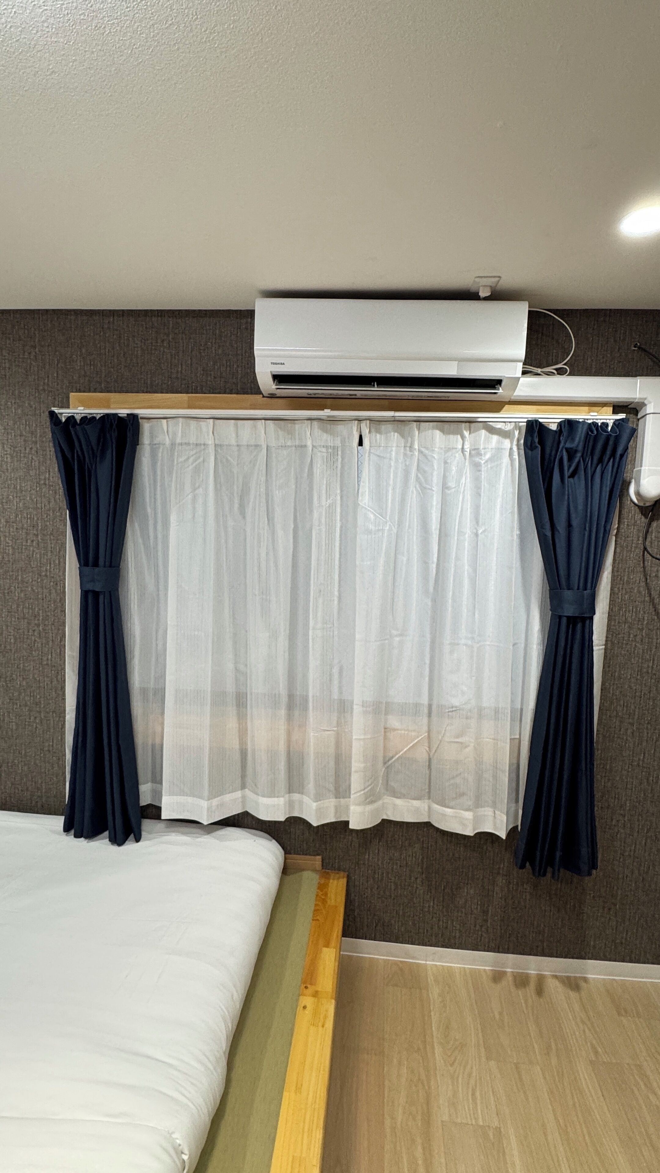 經典三人房 | 書桌、手提電腦工作空間