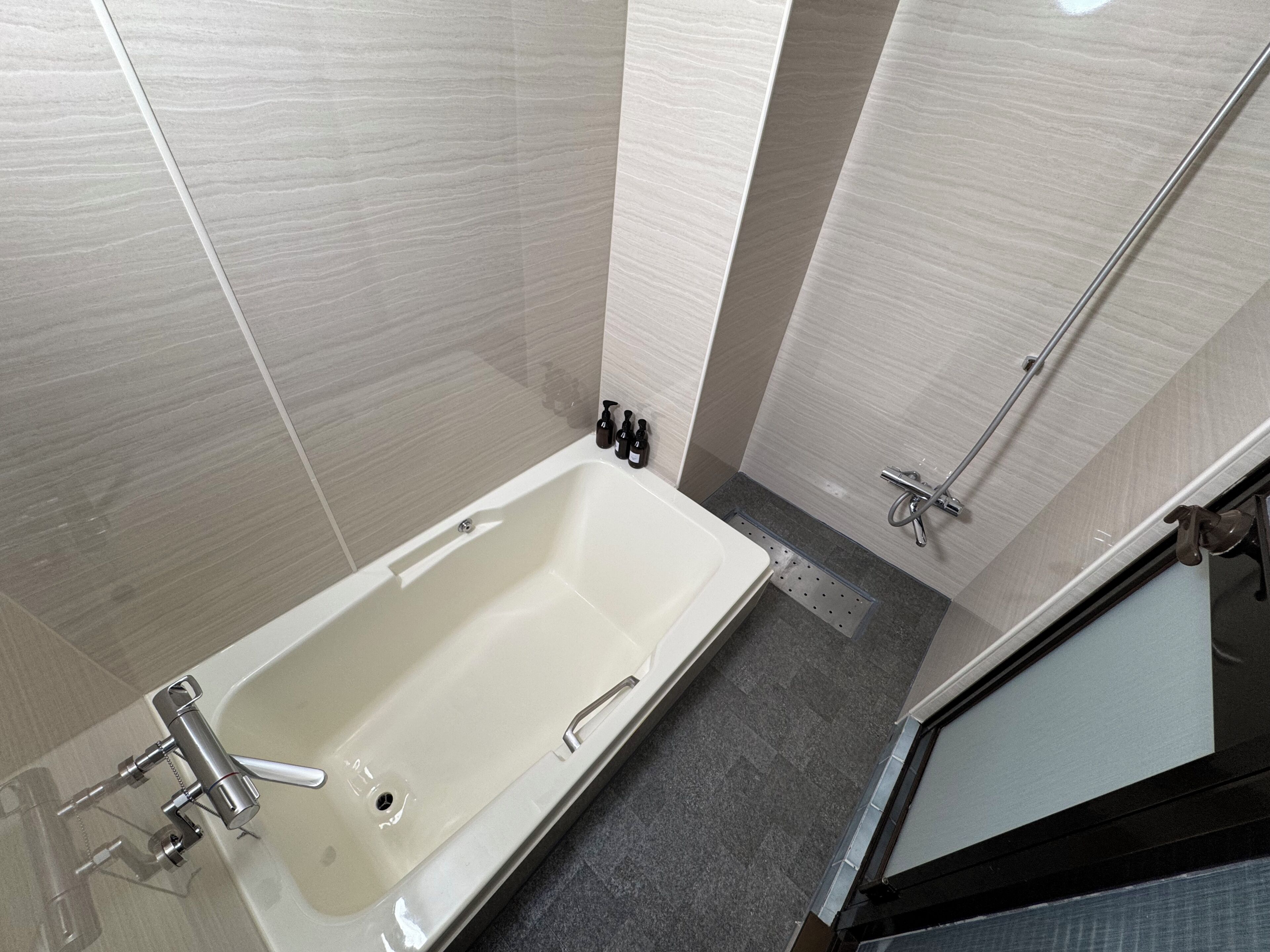 Bañera de hidromasaje privada