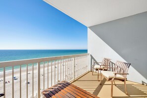 Property grounds - Pet-Friendly Gulf-Front Penthouse! East Corner Balcony-Caribbean 801 (Gulf Shores)