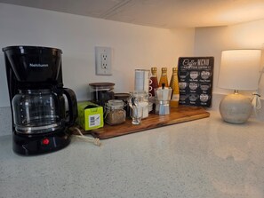 Unclassified image, 4 of 18, button