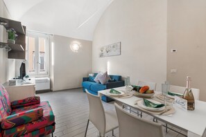 Interior - Garibaldi, Loano, Italy (Loano)