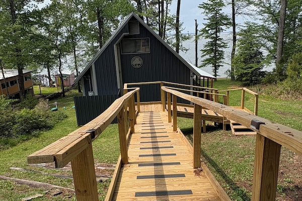 Enceinte de lâhĂ©bergement