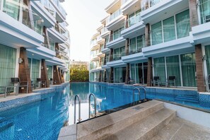 未分类图片，第 2 张，共 42 张，按钮