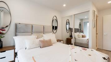 Suite Royal, 2 habitaciones, para no fumadores | Cortinas blackout, tabla de planchar con plancha y wifi gratis