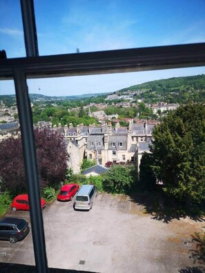 Interior - Family flat. Central Bath. Free on site Parking (Bath)