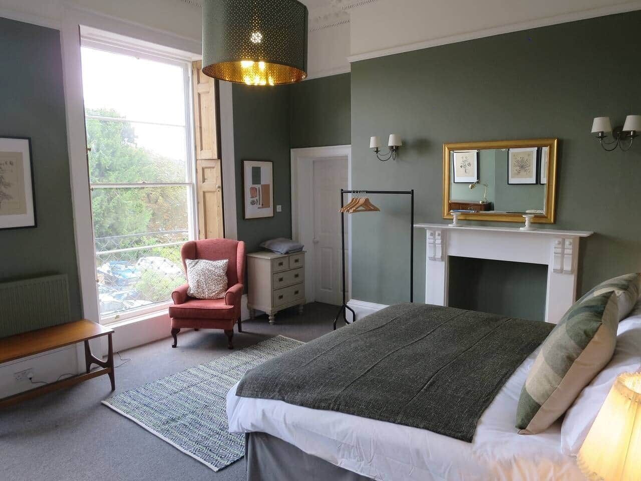 3 bedrooms, iron/ironing board, WiFi
