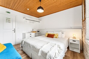 1 bedroom, Internet, bed sheets - GuestReady-Quinta da Devsa-Santiago (Vila Nova de Gaia)