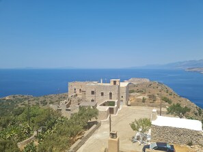 Exterior - Torre Agetria Episkopē (Stavri)