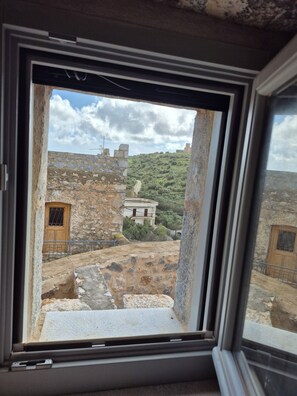 Interior - Torre Agetria Episkopē (Stavri)