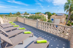 Property grounds - CAN BLAU (PORTOCRISTO) - Beautiful village house 10 minutes from the beach with free WiFi (Manacor)