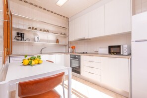 Private kitchen - CAN BLAU (PORTOCRISTO) - Beautiful village house 10 minutes from the beach with free WiFi (Manacor)