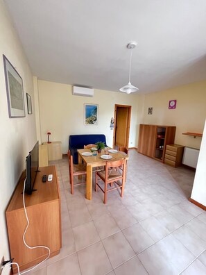 Interior - Bilo onda, near the sea and downtown with a/c (Numana)
