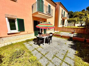 Outdoor dining - Two-room apartment Leonardo - Sirolo (Sirolo)